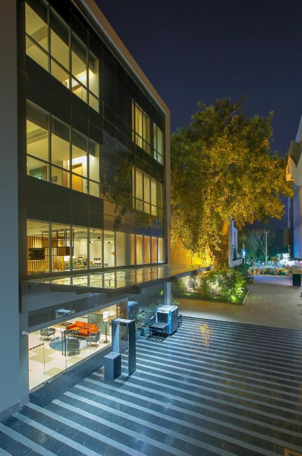 Park Inn By Radisson قاليور المظهر الخارجي الصورة