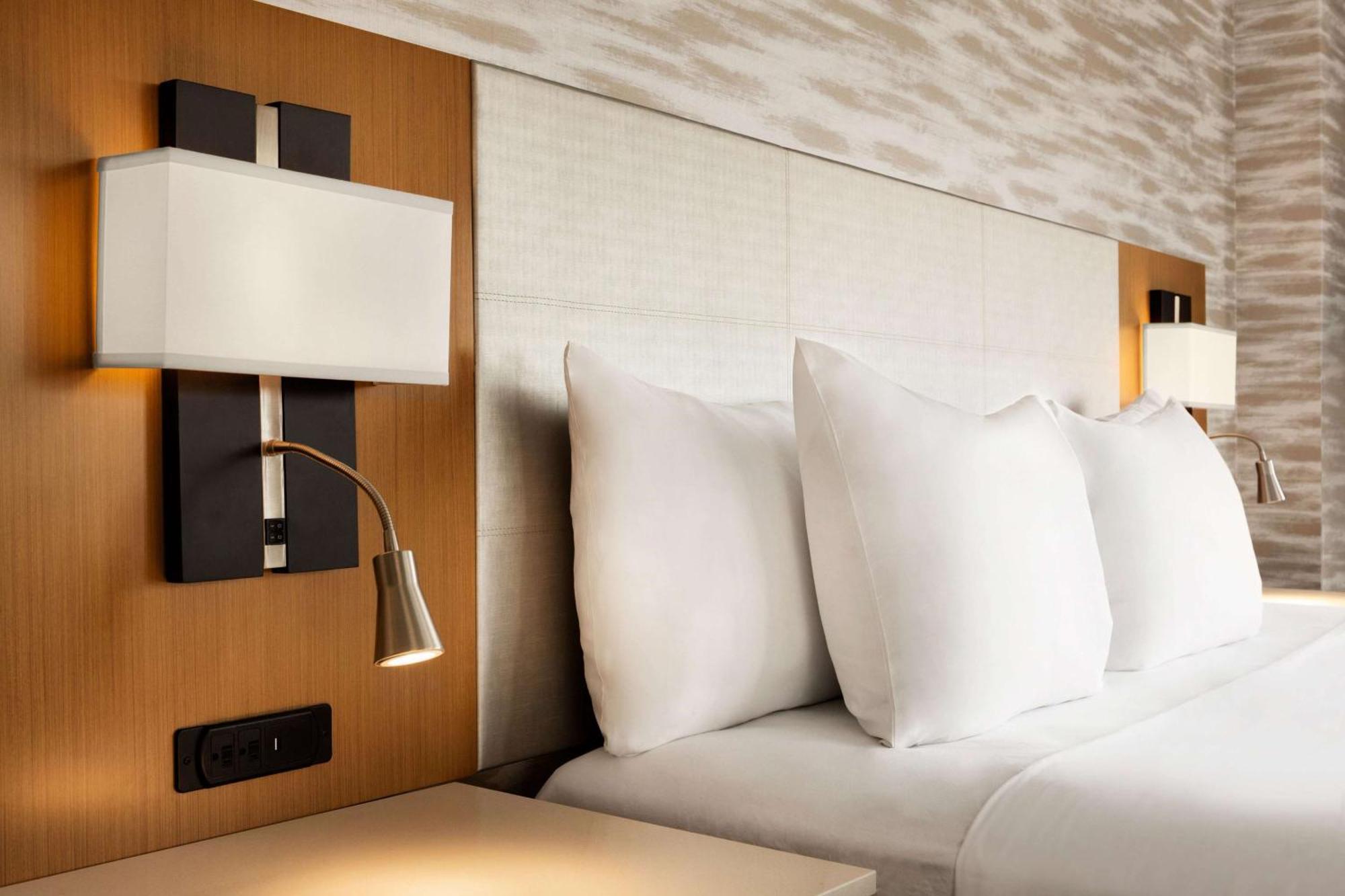 Park Inn By Radisson قاليور المظهر الخارجي الصورة